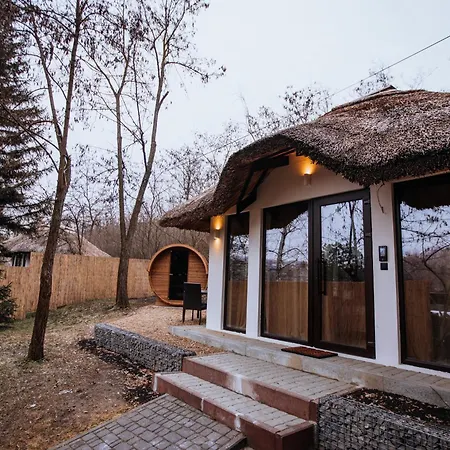 Resort Tree House Relax Park Chisinau